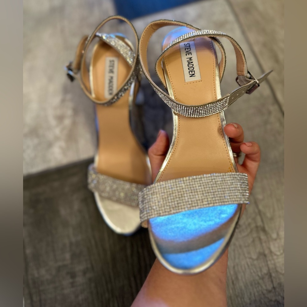 Brand New Steve Madden Gorgeous Rhinestone Heels with Clear Block 10 - Picture 17 of 17